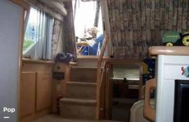 1998 Carver 325 Aft Cabin, $ 32,000.00
