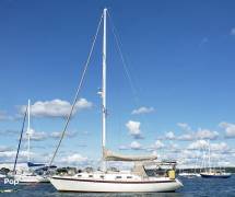1981 Ericson Yachts 38, $ 24,900.00