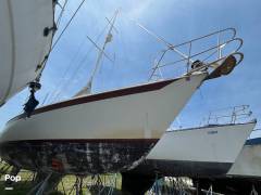 1981 Ericson Yachts 38, $ 24,900.00
