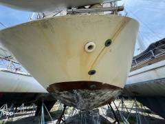 1981 Ericson Yachts 38, $ 24,900.00