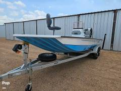 2022 Xpress 22 SW Series, $ 48,500.00