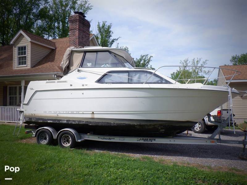 2005 Bayliner Classic 242, $ 25,000.00