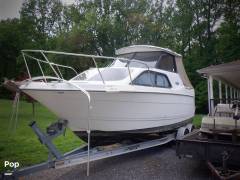 2005 Bayliner Classic 242, $ 25,000.00