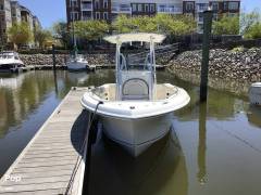 2024 Sailfish 220 CC, $ 74,000.00