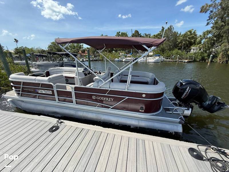 2023 Godfrey Pontoon Sweetwater 2286C, $ 27,000.00