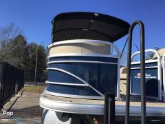 2022 Sun Tracker Party Barge 22 DLX, $ 45,000.00