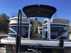 2022 Sun Tracker Party Barge 22 DLX, $ 45,000.00