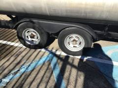 2022 Sun Tracker Party Barge 22 DLX, $ 45,000.00