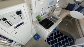 2000 Maxum 2700 SCR, $ 13,500.00