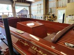 1955 Chris-Craft Holiday 18, $ 116,900.00