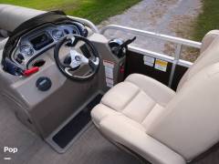 2020 Sun Tracker Party Barge 22 DLX, $ 33,500.00