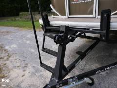 2020 Sun Tracker Party Barge 22 DLX, $ 33,500.00
