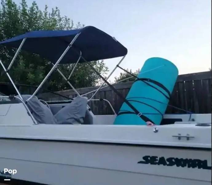 1995 Seaswirl 2150 Striper, $ 12,500.00