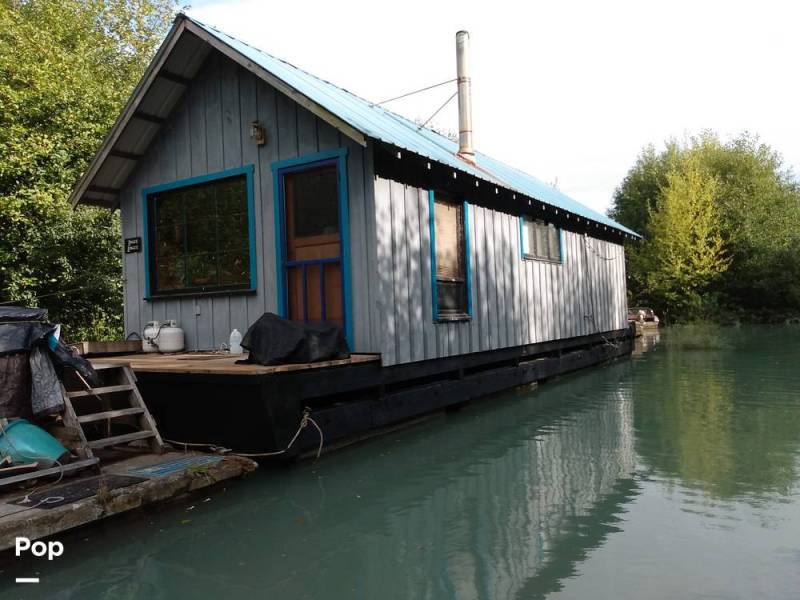 1999 Custom Built Houseboat, $ 109,900.00