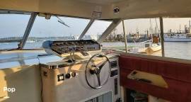 1983 Trojan 32, $ 17,000.00