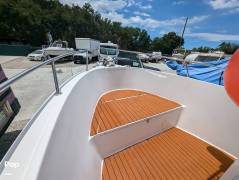 2005 Robalo R230 Center Console, $ 33,350.00