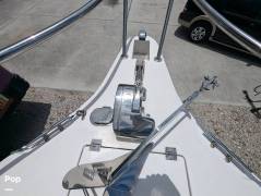 2005 Robalo R230 Center Console, $ 33,350.00