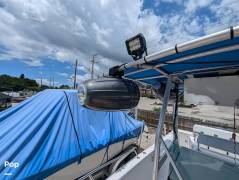 2005 Robalo R230 Center Console, $ 33,350.00