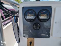 2005 Robalo R230 Center Console, $ 33,350.00