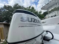 2022 Glasstream 240CCX, $ 77,800.00