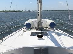 2012 Hunter e36, $ 113,999.00