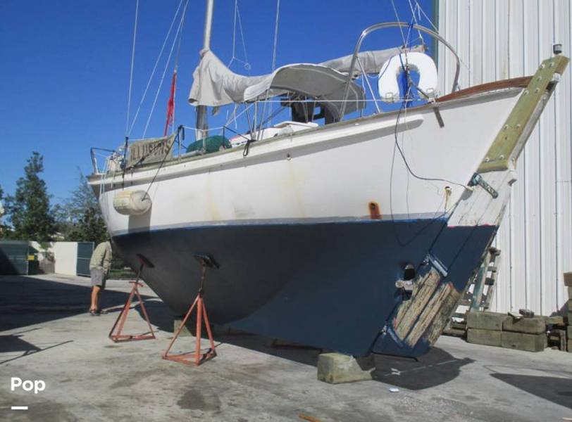 1990 Herreshoff 37 Diddikai, $ 44,350.00
