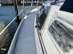 1991 Hunter Vision 32, $ 17,900.00