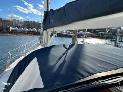 1991 Hunter Vision 32, $ 17,900.00