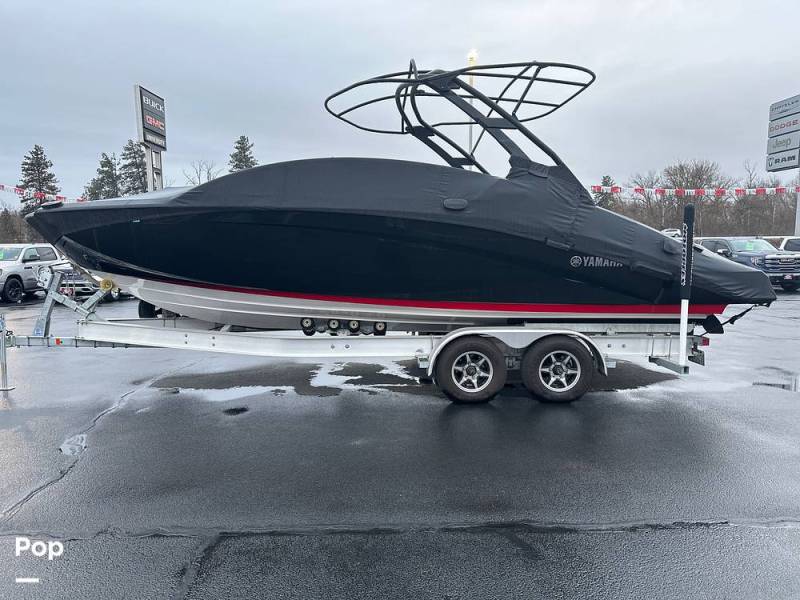 2019 Yamaha 275 SE, $ 119,500.00