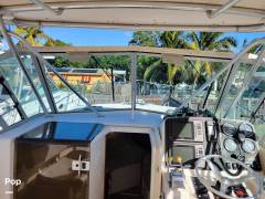 1999 Pursuit 3000 Express, $ 69,000.00
