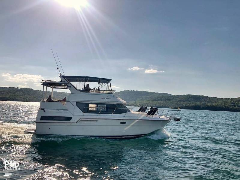 1995 Carver 370 Aft Cabin, $ 63,000.00