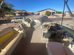 2008 Lowe SS240 Suncruiser, $ 19,750.00
