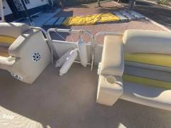 2008 Lowe SS240 Suncruiser, $ 19,750.00