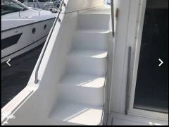 1988 Cruisers Yachts 4280 Express Bridge, $ 37,500.00