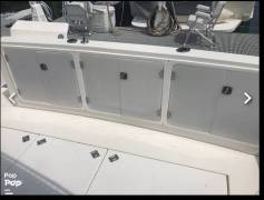 1988 Cruisers Yachts 4280 Express Bridge, $ 37,500.00