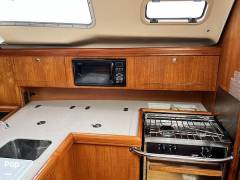 2003 Hunter 356, $ 49,900.00