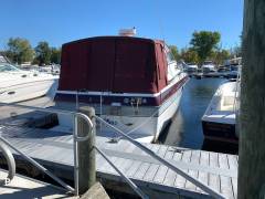 1986 Cruisers Yachts Esprit 337, $ 11,000.00