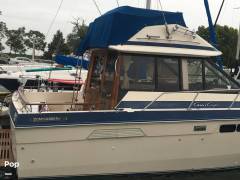 1984 Chris-Craft 333 Commander, $ 21,000.00