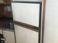1984 Chris-Craft 333 Commander, $ 21,000.00