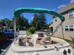 2003 Larson 214 Escape, $ 18,750.00