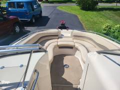 2003 Larson 214 Escape, $ 18,750.00