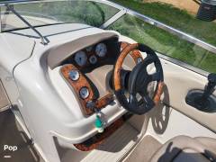 2003 Larson 214 Escape, $ 18,750.00