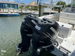 2011 Boston Whaler 320 Outrage, $ 135,000.00