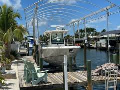 2011 Boston Whaler 320 Outrage, $ 135,000.00