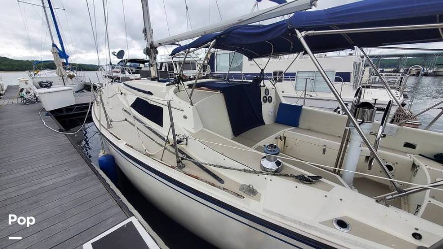 1985 O'day 35, $ 25,945.00