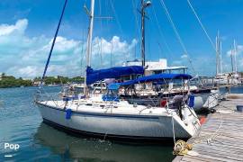 1985 Hunter 40, $ 54,900.00
