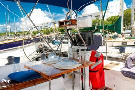 1985 Hunter 40, $ 54,900.00