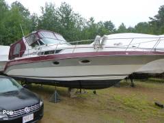 1988 Cruisers Yachts Esprit 3170, $ 13,900.00