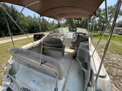 2000 Regal 2660 Commodore, $ 19,500.00