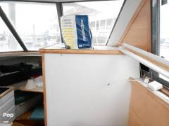 1995 Carver 325 Aft Cabin, $ 23,350.00